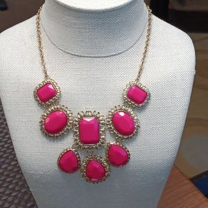 Goldtone and Fuschia Pink Stone Layered Necklace 💗